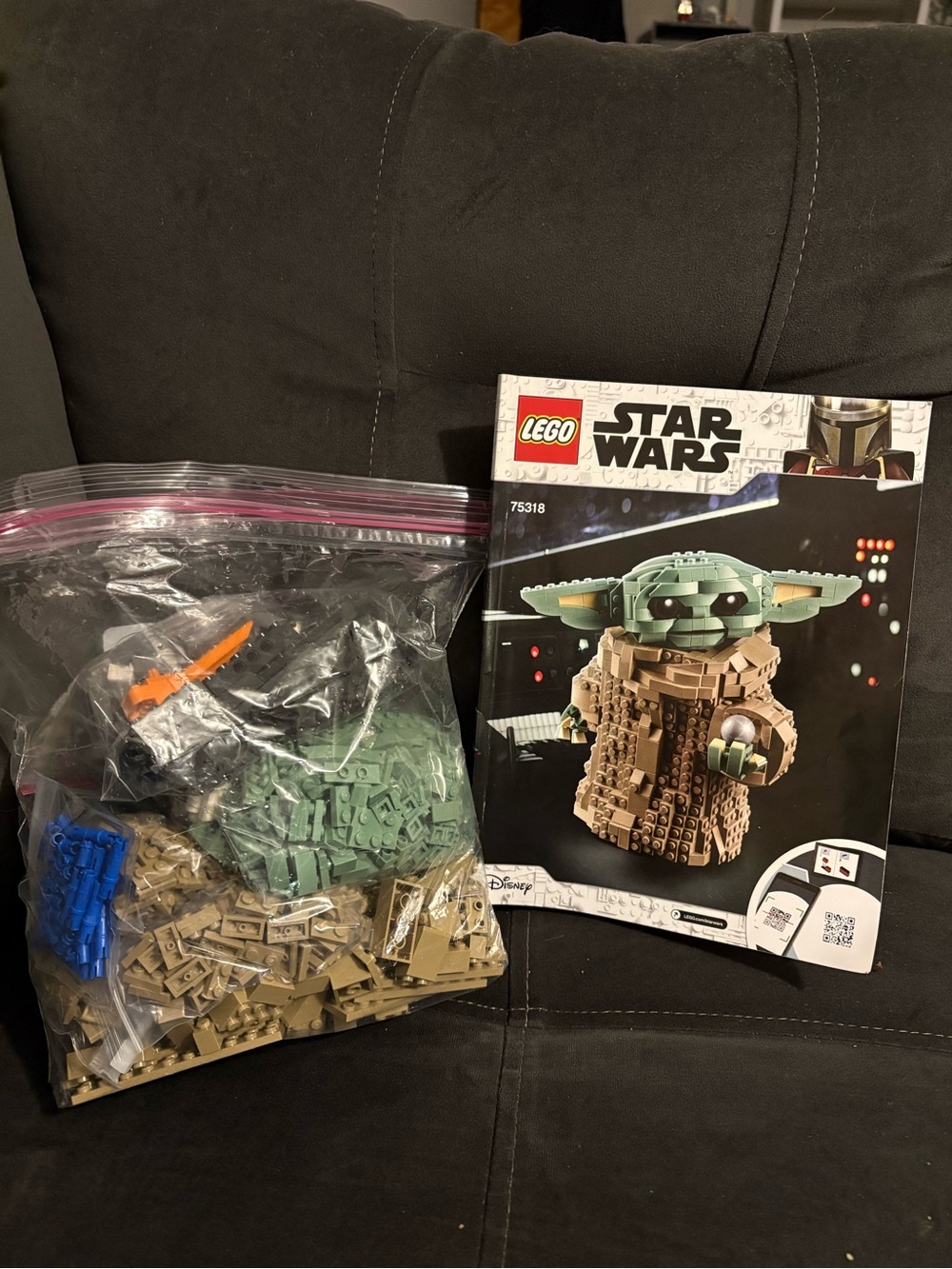 Lego Star Wars The Child Build Kit - Green, Tan, Blue, Orange